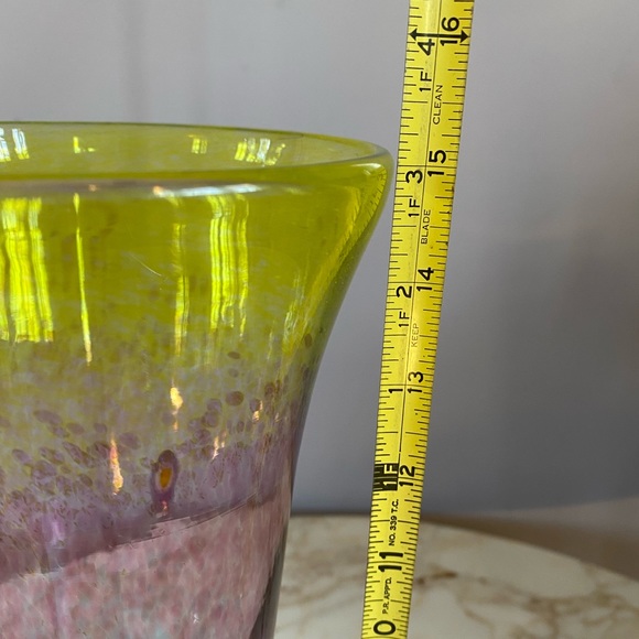 Ingrid & Ken Hanson signed Merano glass tall vase - Picture 6 of 6